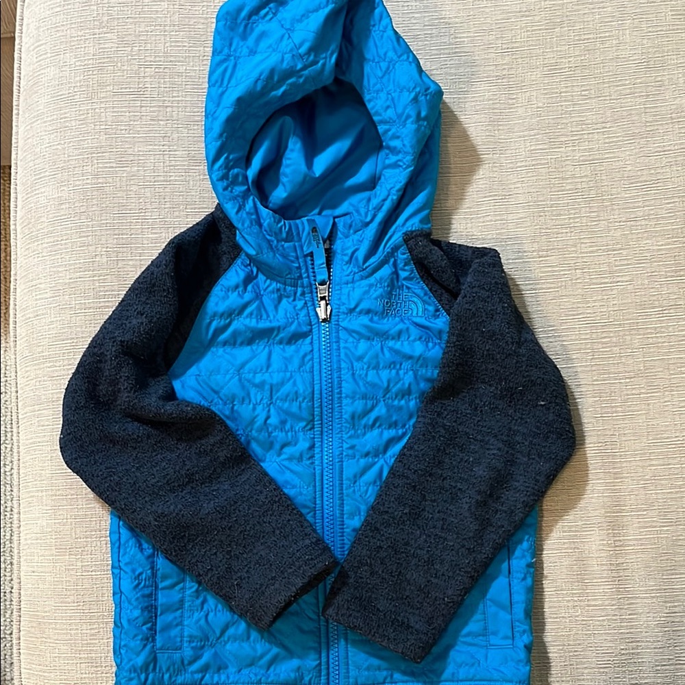 The North face quilted toddler sweater hooded jacket